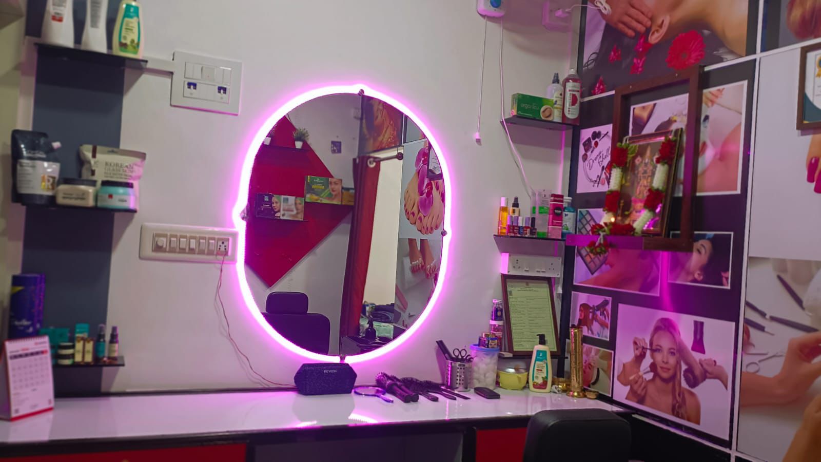 Makeup mirror at Dreamshell Beauty Parlour
