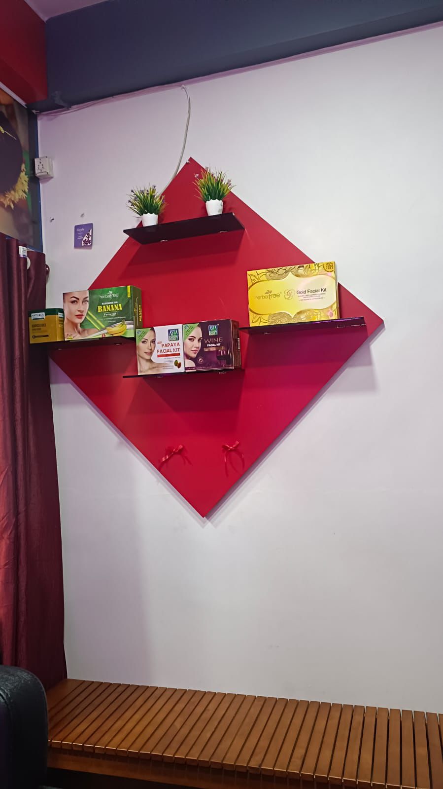 Skin care facial products at Dreamshell Beauty Parlour